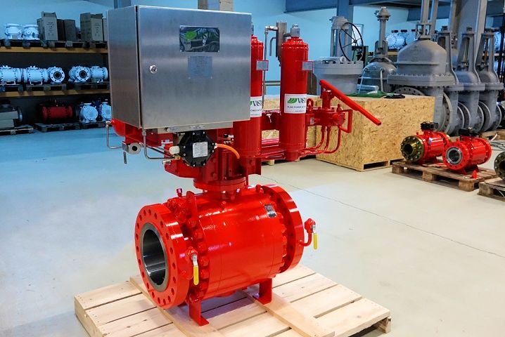 E601 - Split Body Ball Valve, Forged